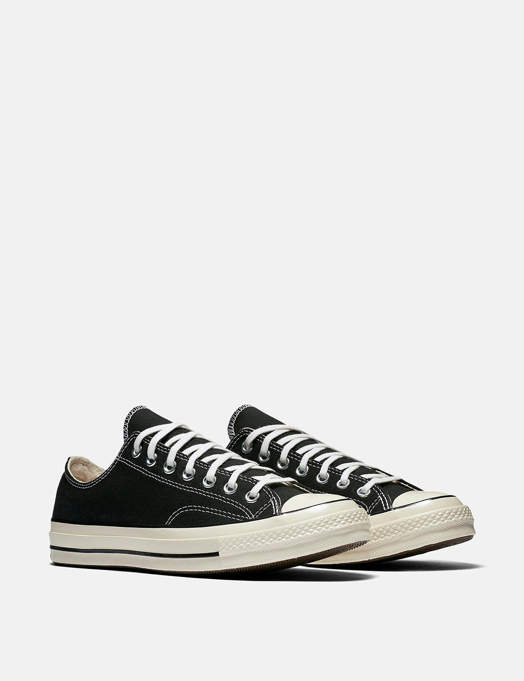 black and white low converse