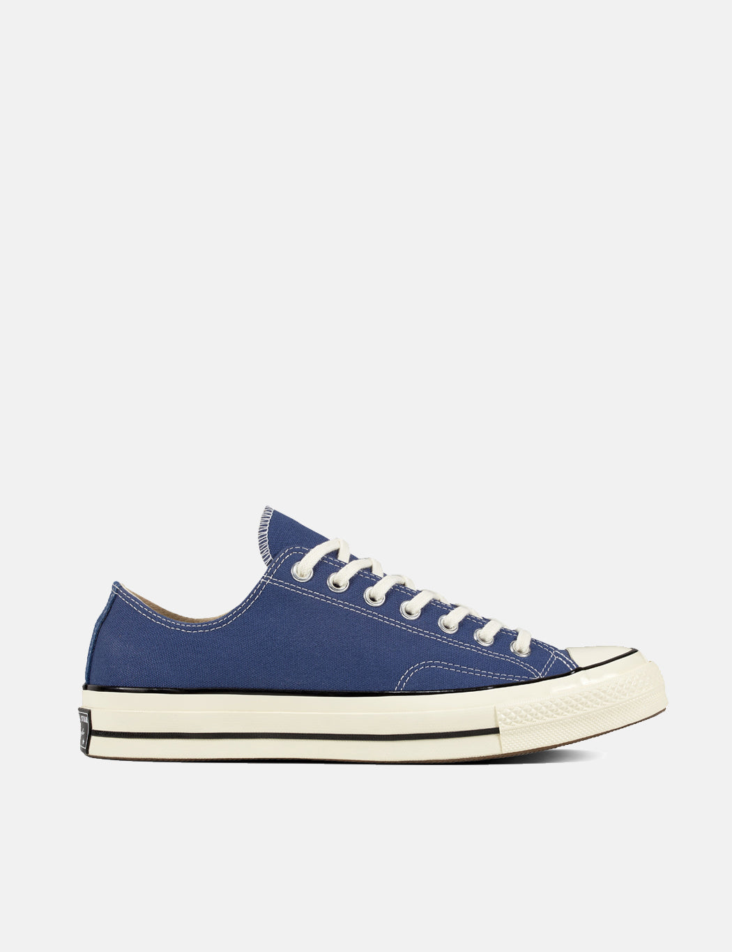 navy blue low converse