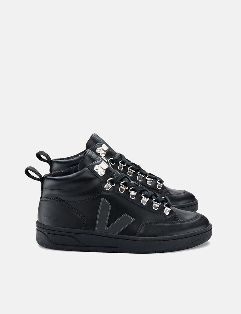 leather trainers black womens