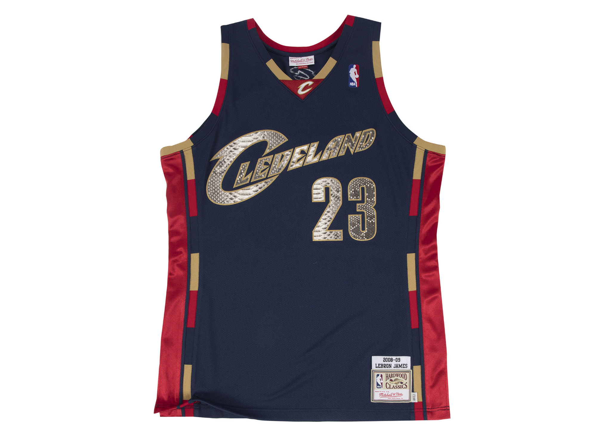 LeBron James leads the NBA jersey sales