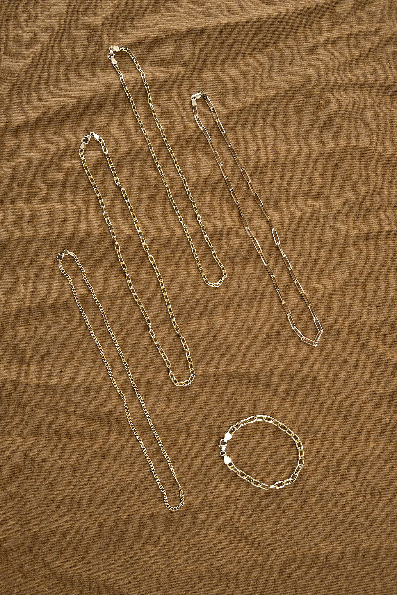 Stephanie Windsor chain styles