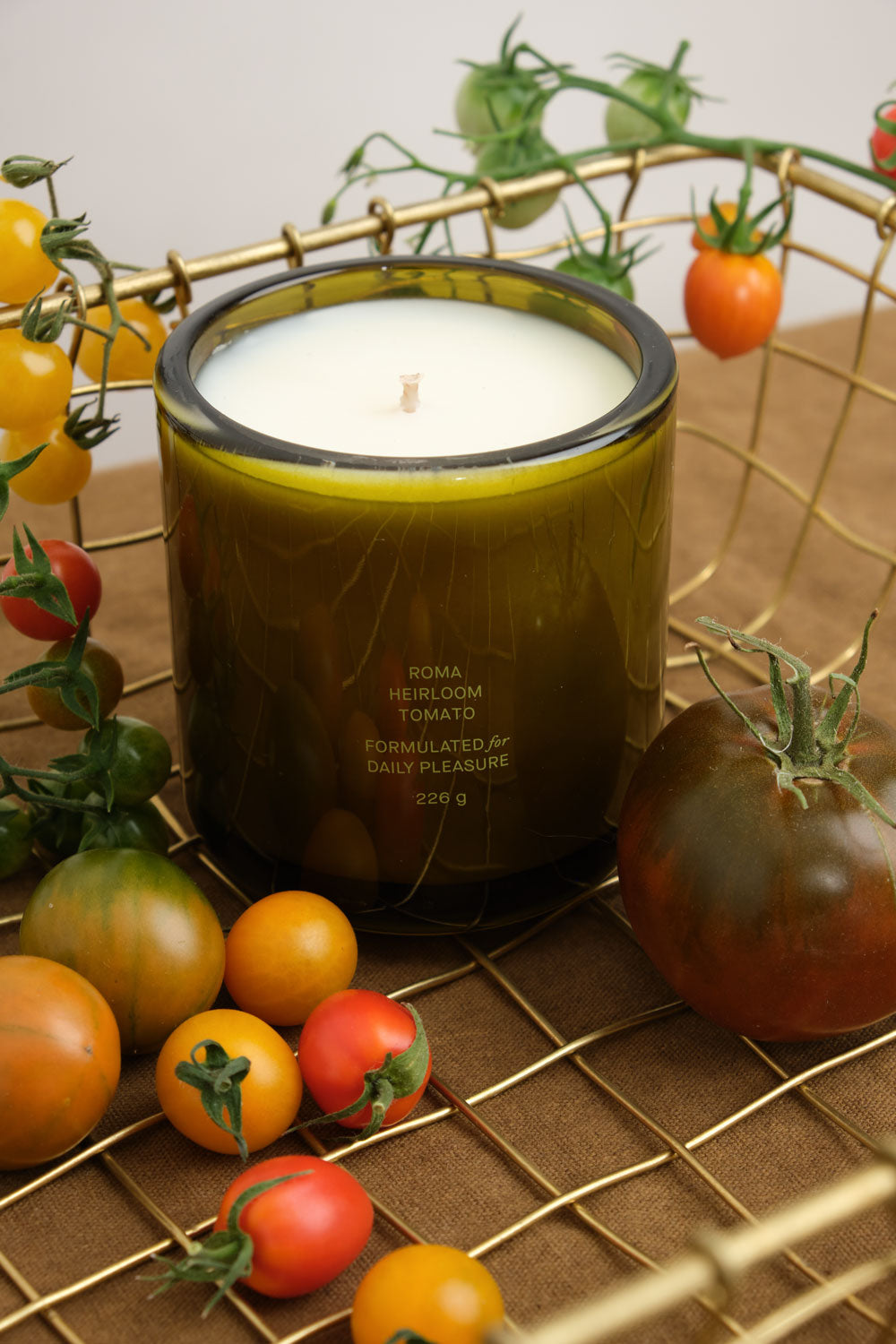 Heirloom tomato candle