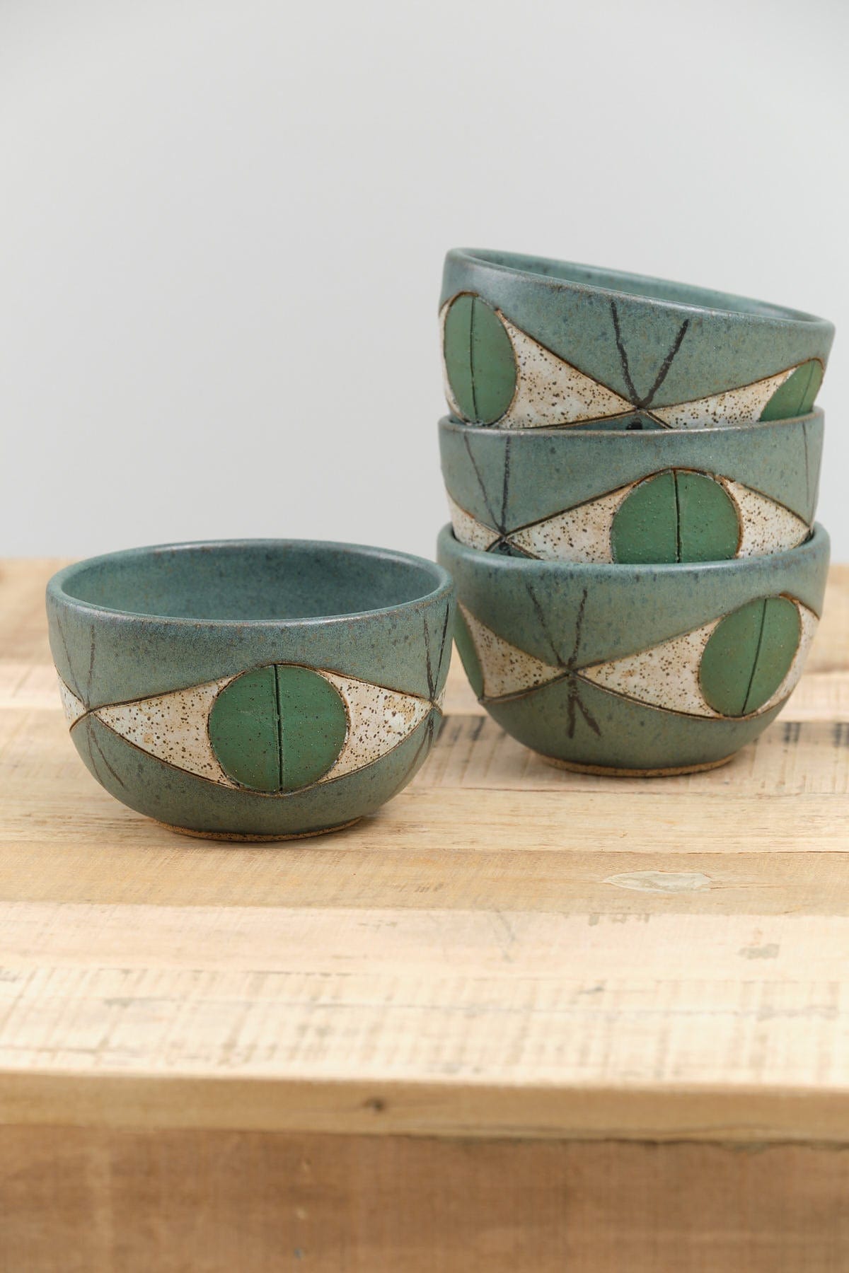 Small Felix Bowl in Remix Green