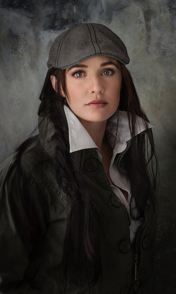 Portrait of the artist Heather Theurer