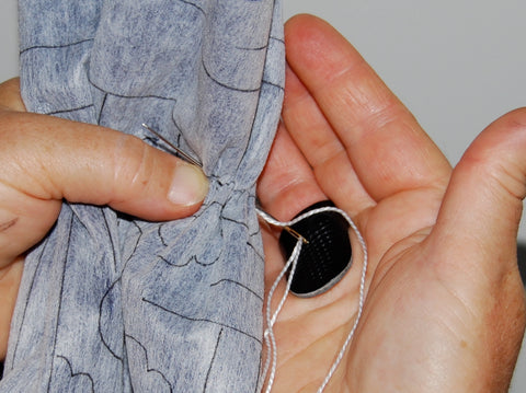 How to Use a Sashiko Thimble - A Threaded Needle