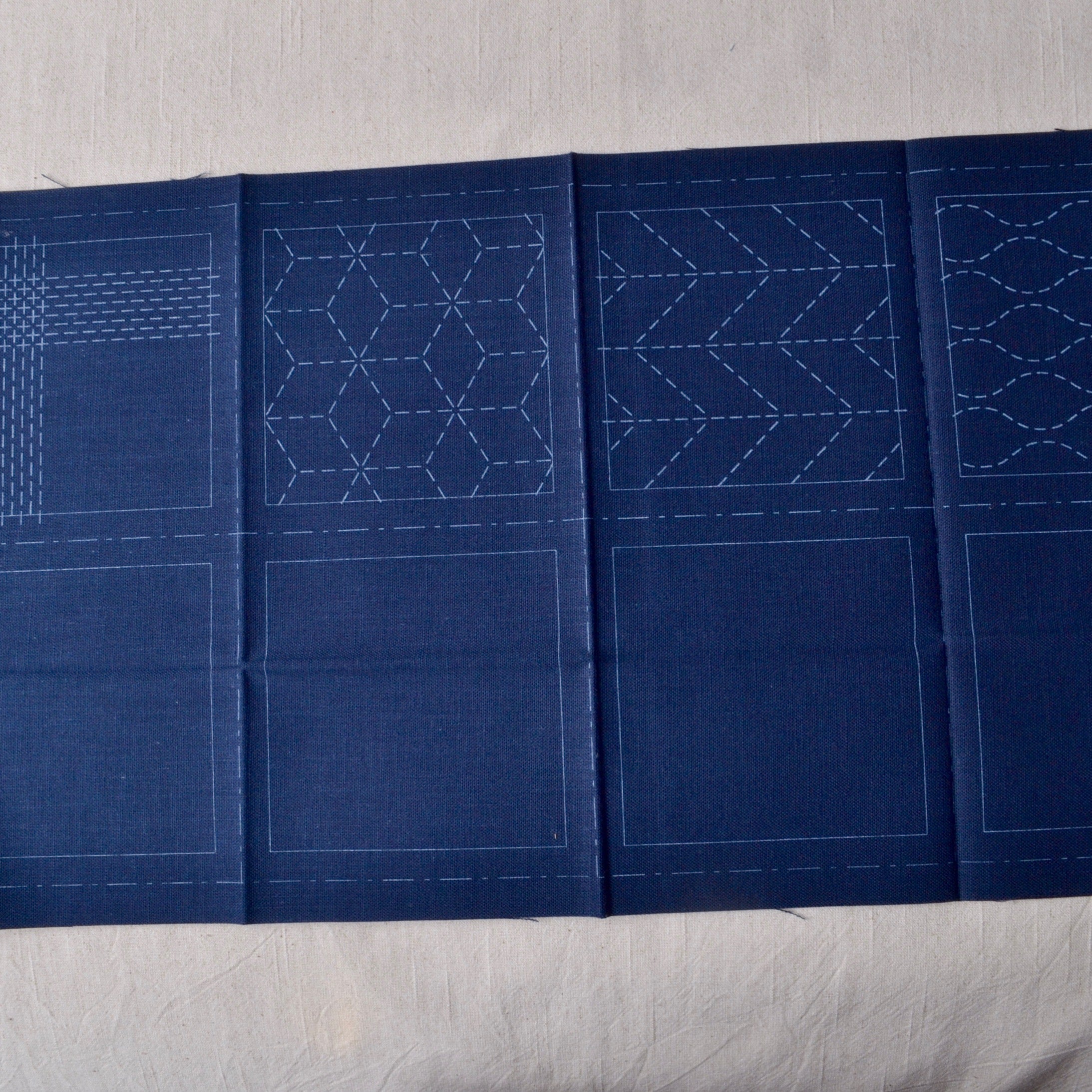 Ready to Stitch Sashiko Fabric, Linked Circles (Shippo)