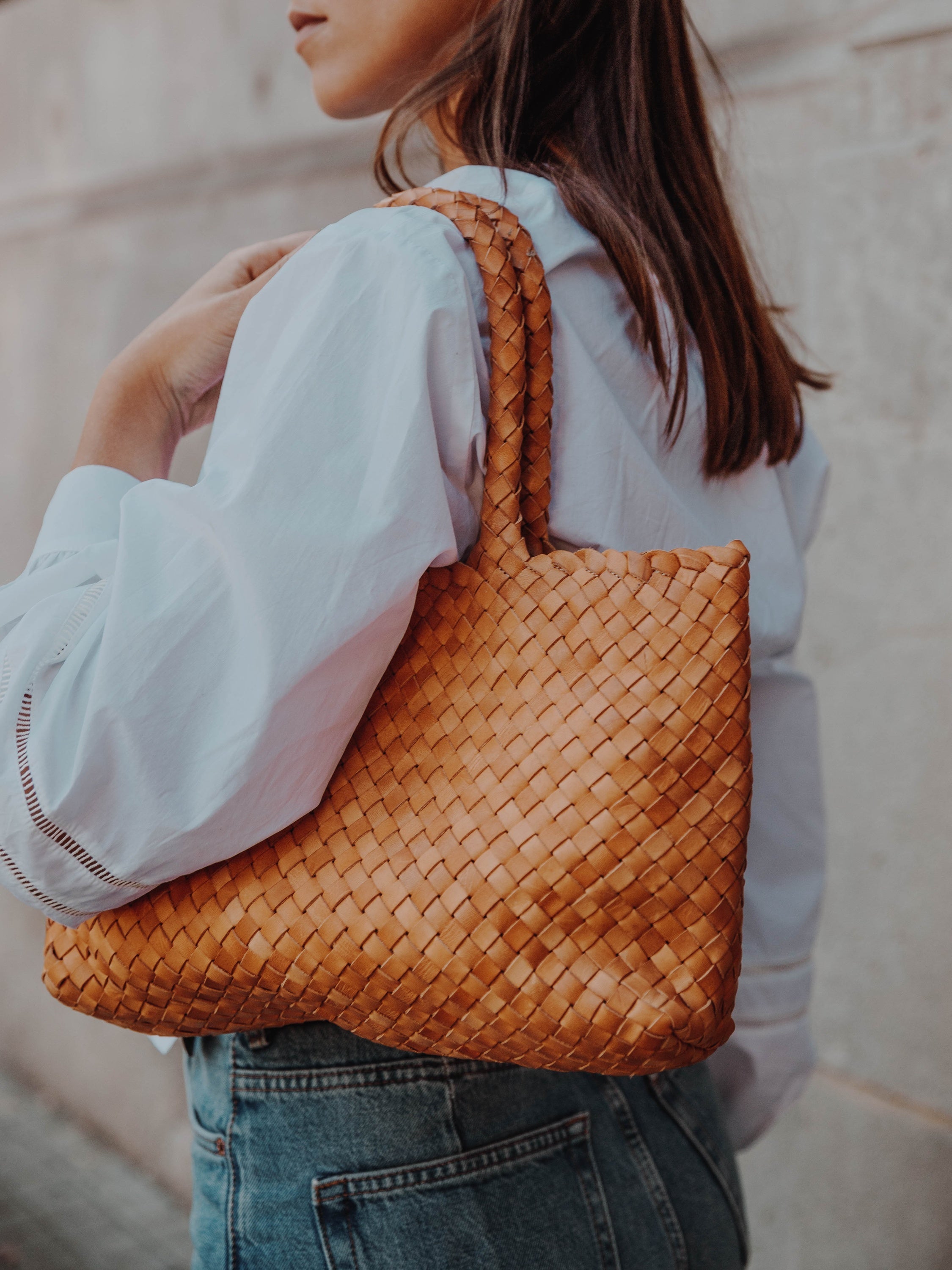 The Paula Woven Crossbody Bag - MILANER