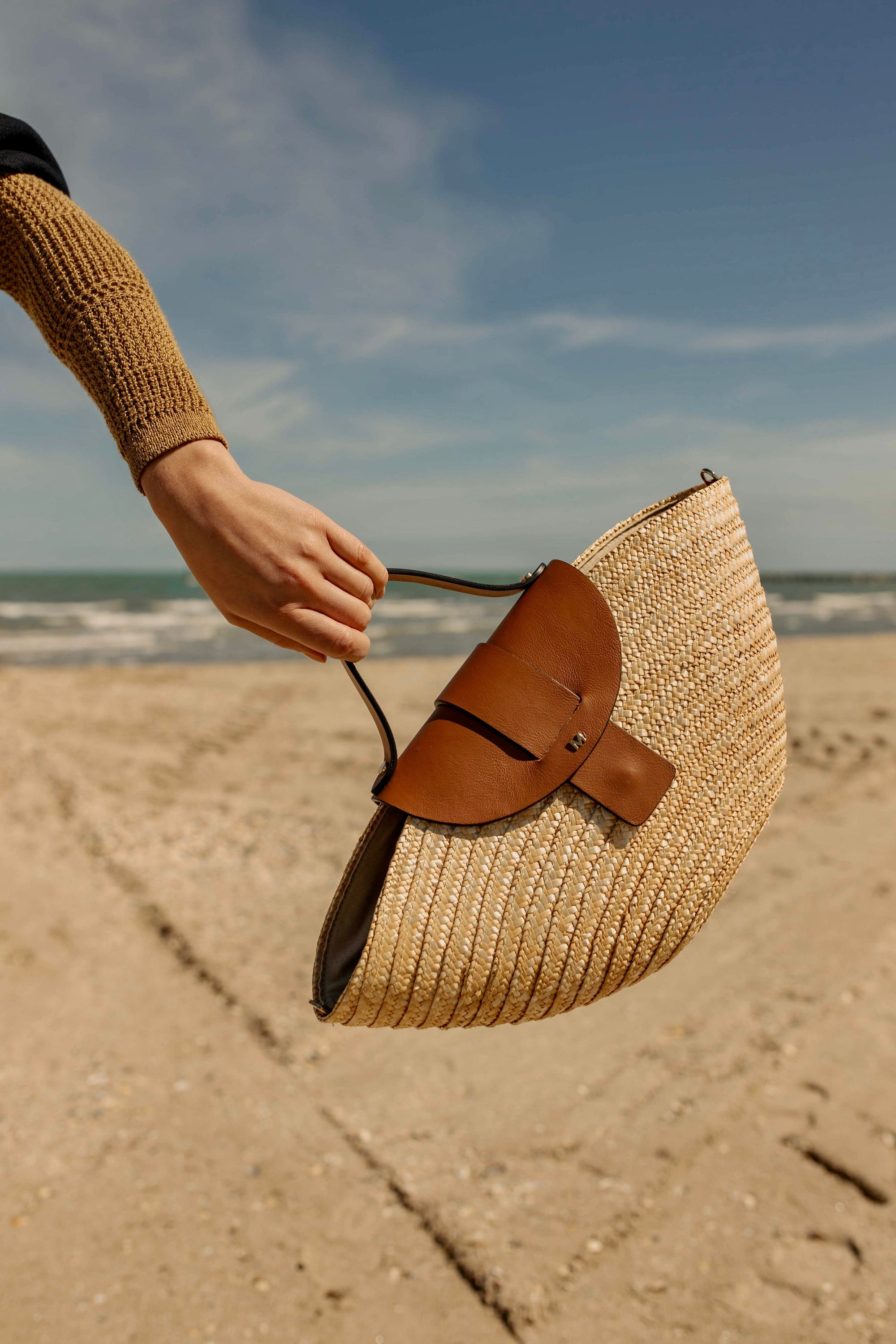 Women's wheat suede leather purse ALICE