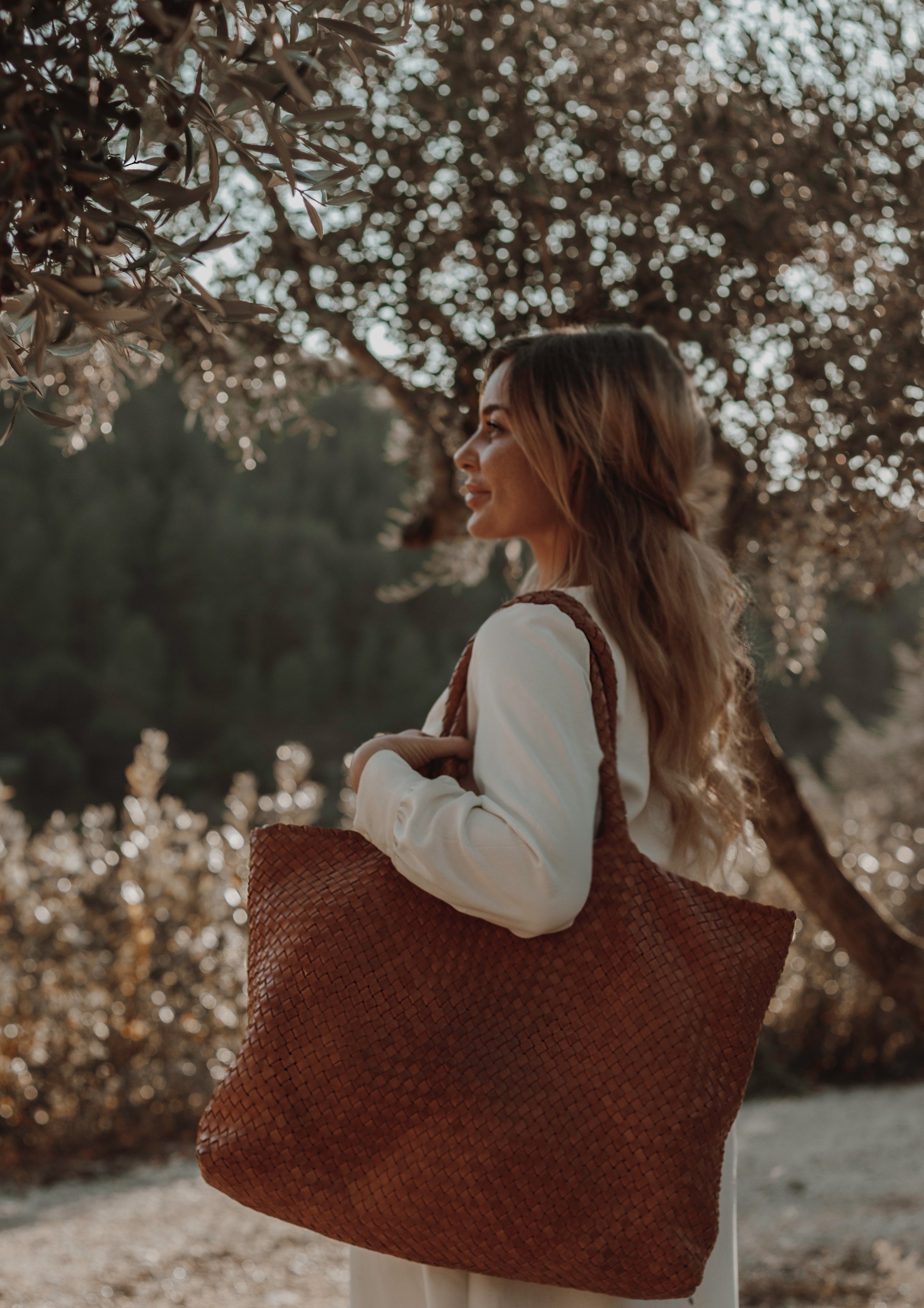 The Travel Elena, Italian Woven Leather Handbag - MILANER