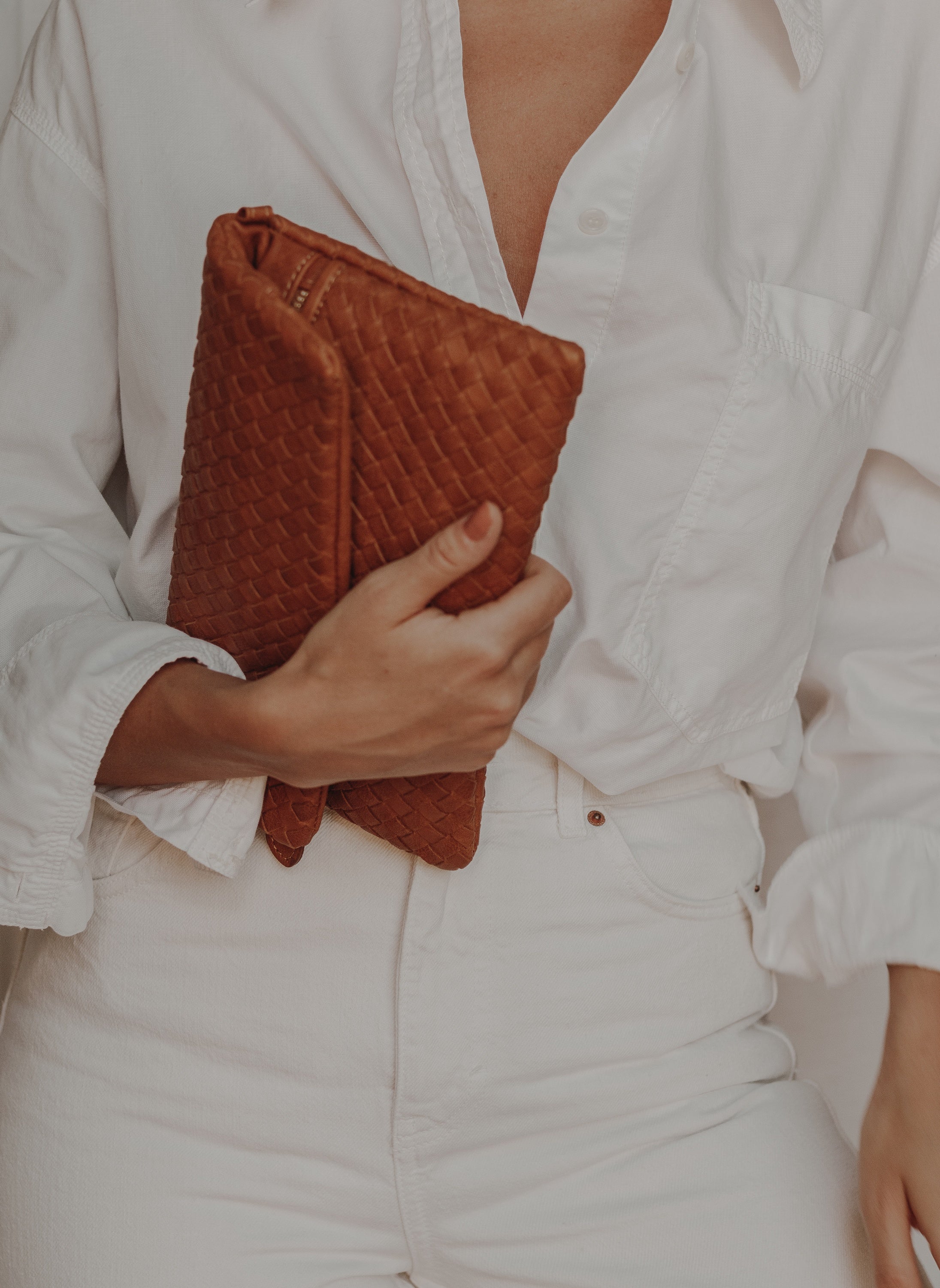 The Julia Woven Leather Clutch Bag - MILANER