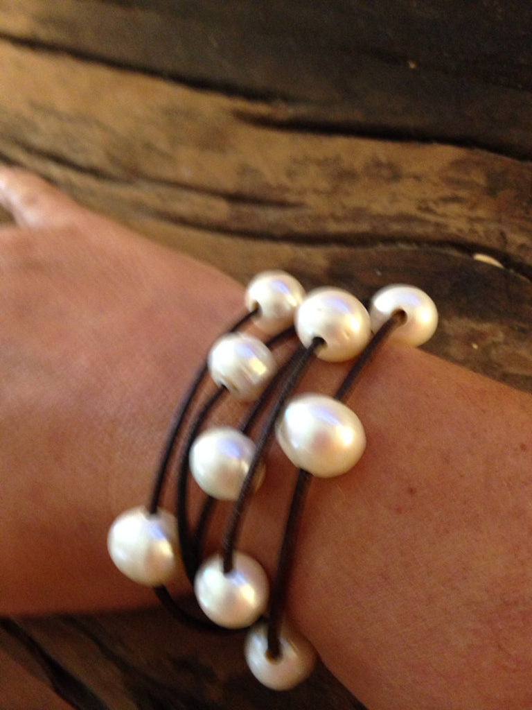 Pearls and Leather Bracelet- Freshwater Pearls and Leather Bracelet