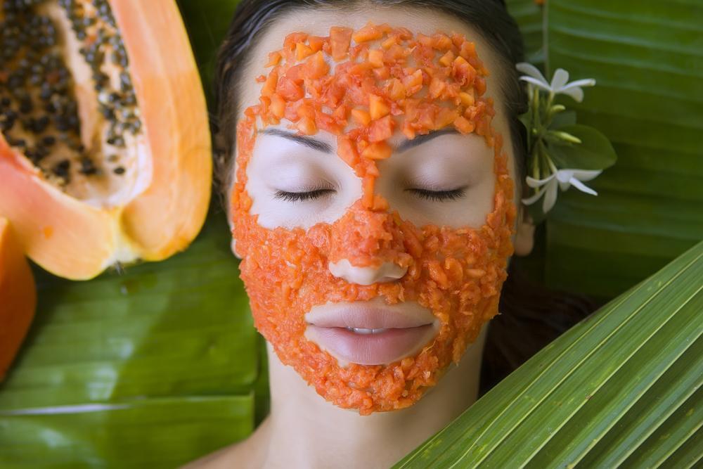 How To Create Your Own DIY Papaya Face Mask