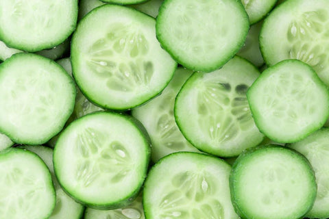 Cucumbers to treat and prevent sagging skin