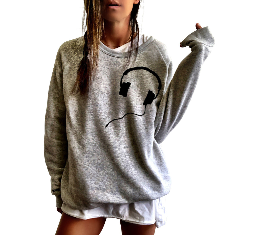 melt the lady ”M” short hoodie white | angeloawards.com