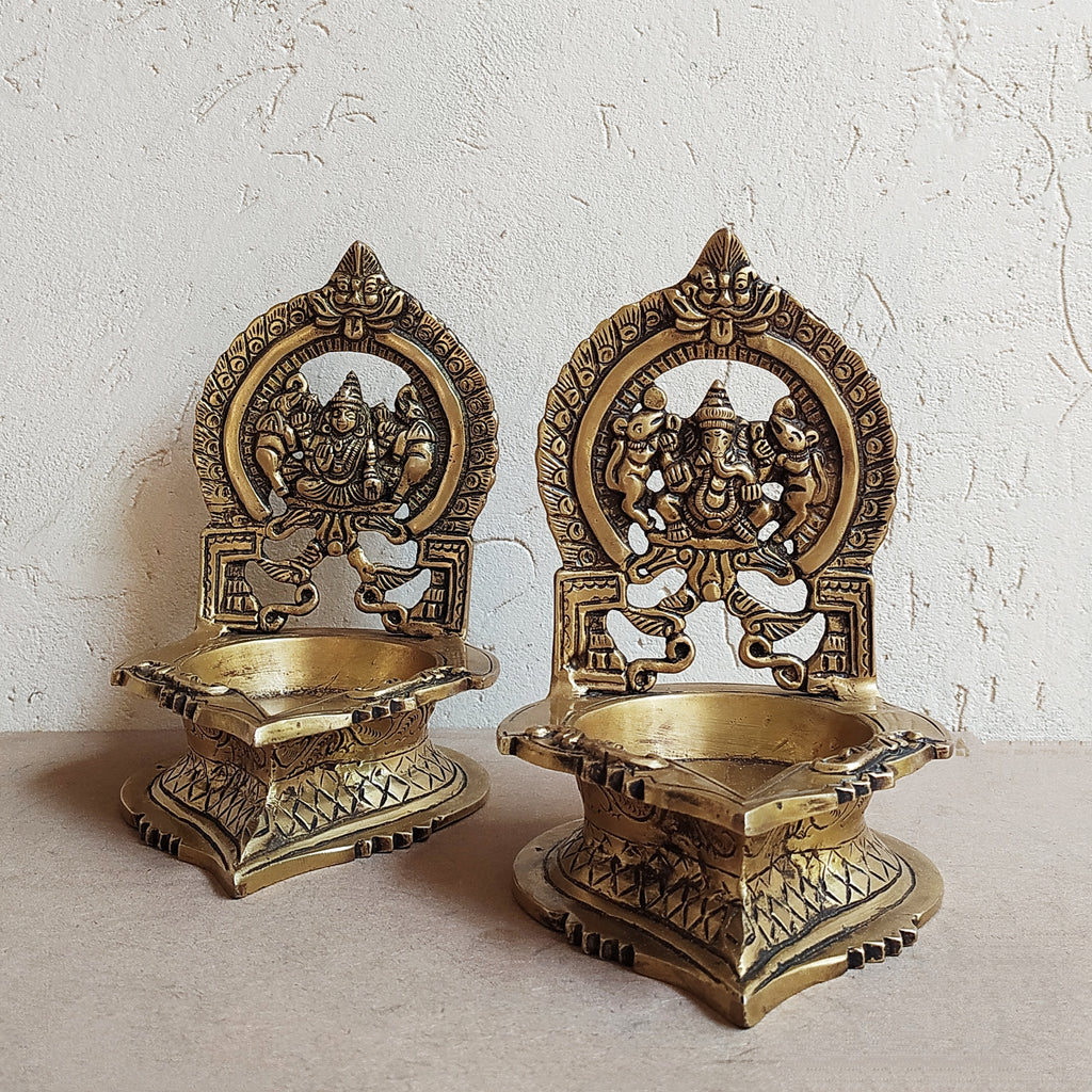 Magnificent Pair of Ganesha & Lakshmi Brass Oil Vilakkus | Diyas. H 18 cm x L 15 cm x W 12 cm