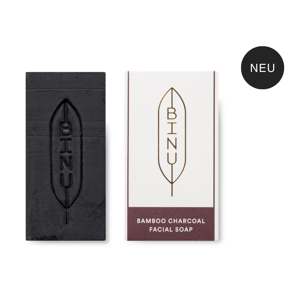 Schwarze Seife günstig Kaufen-Bamboo Charcoal Facial Soap - Mini. Bamboo Charcoal Facial Soap - Mini <![CDATA[Schwarze Seife mit Bambus Aktivkohle. - geeignet für unreine Haut & fettige Haut. Unsere schwarze Naturseife ist ein bewährtes Mittel gegen Unreinheiten und Pickel. Bambus A