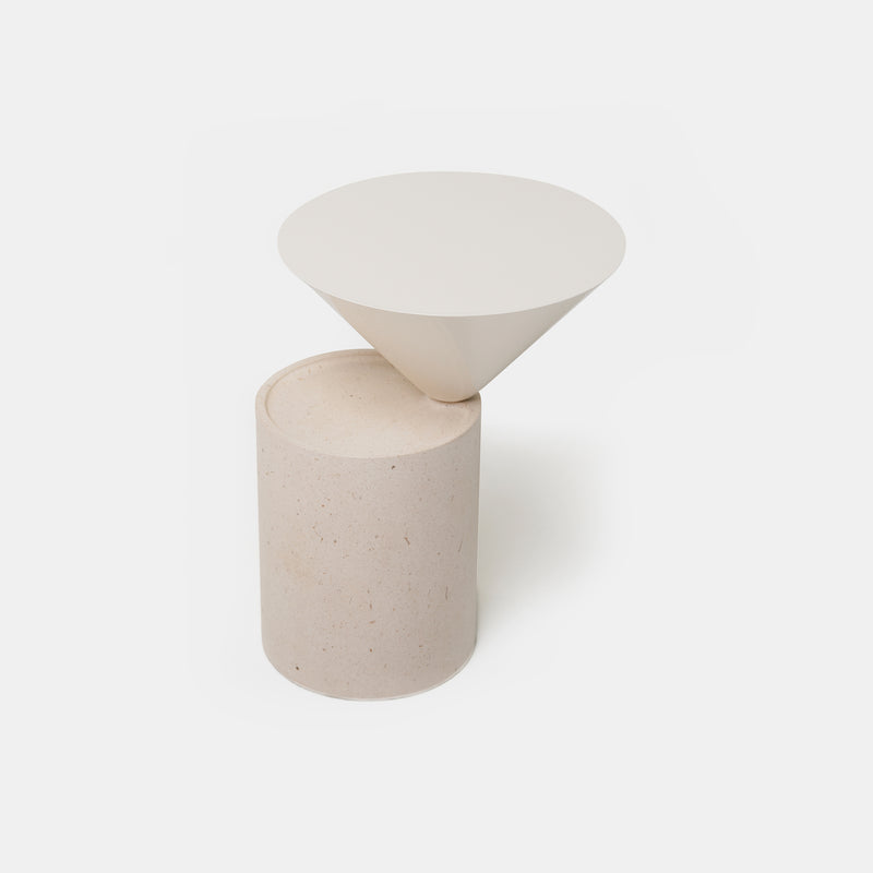 Laurel Marble Side Table | De La Espada | Monologuelondon.com ...