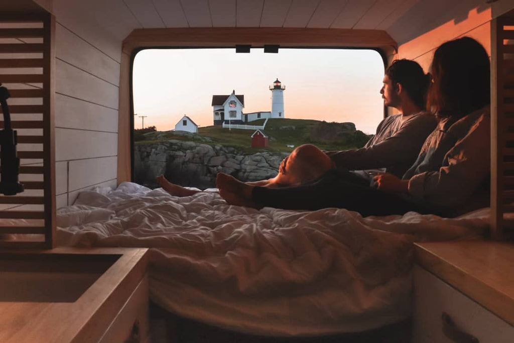 Katelynn and Ethan at the hunters vanlife sunset in the back of the van