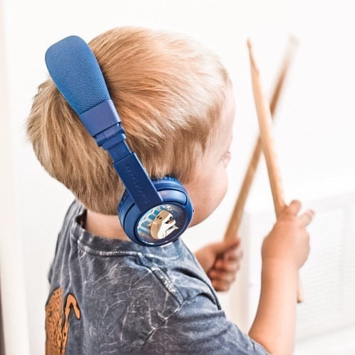 Kids headphones. Volume limiting headphones for kids. Kid drumming. wireless kids headphones