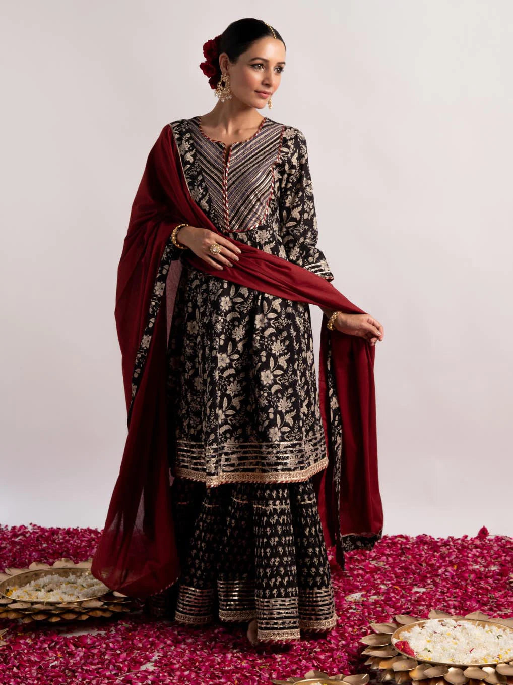 Women Clothing Online Store: Diwali and Karva Chauth Festival Karishma  Kapoor Special Floor Length Anarkali Suits Online With Diwscount Offer Price