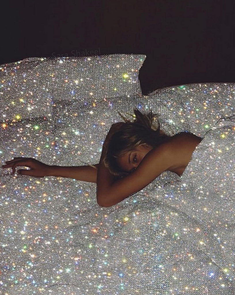 glitter-bed-sara-shakeel