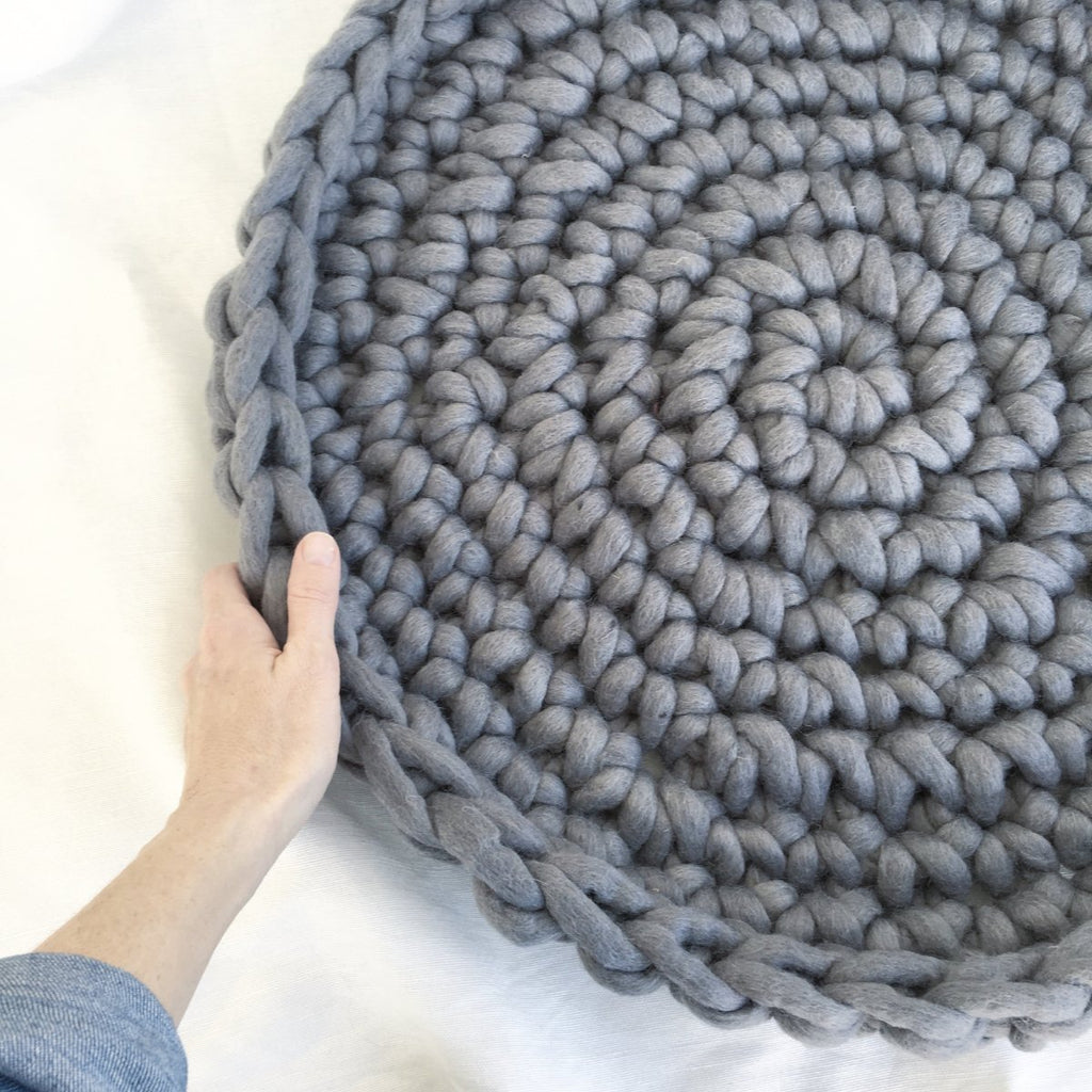 Lulu Pet Bed Free Chunky Crochet Pattern Love Fest Fibers