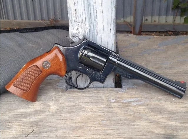 Dan Wesson Model 15 VH 4” Review: Pros and cons of the Model 15 VH 4”