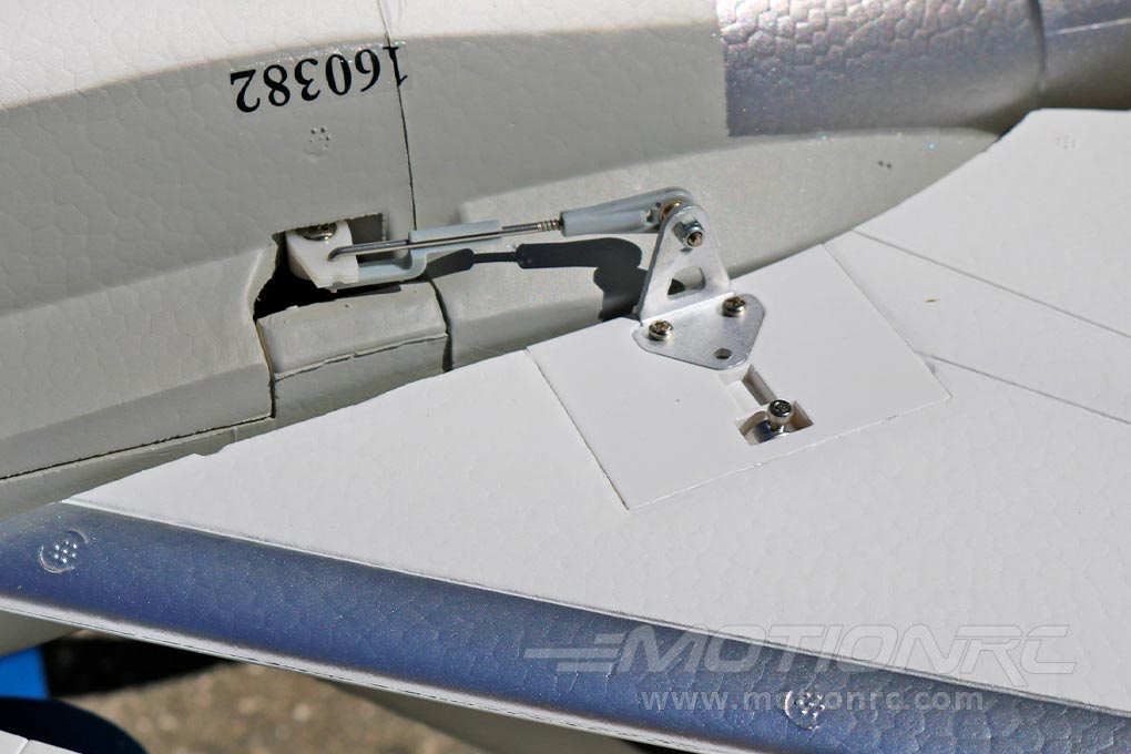 Full Flying Horizontal Stabilizers