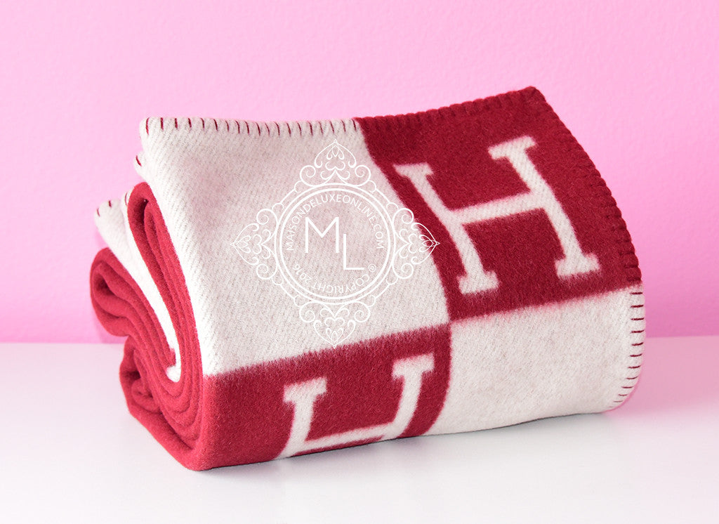 h logo blanket