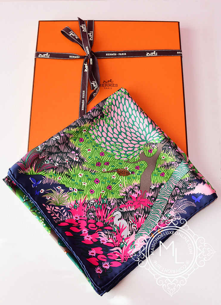 Hermes Silk 90 Dans Un Jardin Anglais Scarf Shawl Wrap – MAISON de LUXE