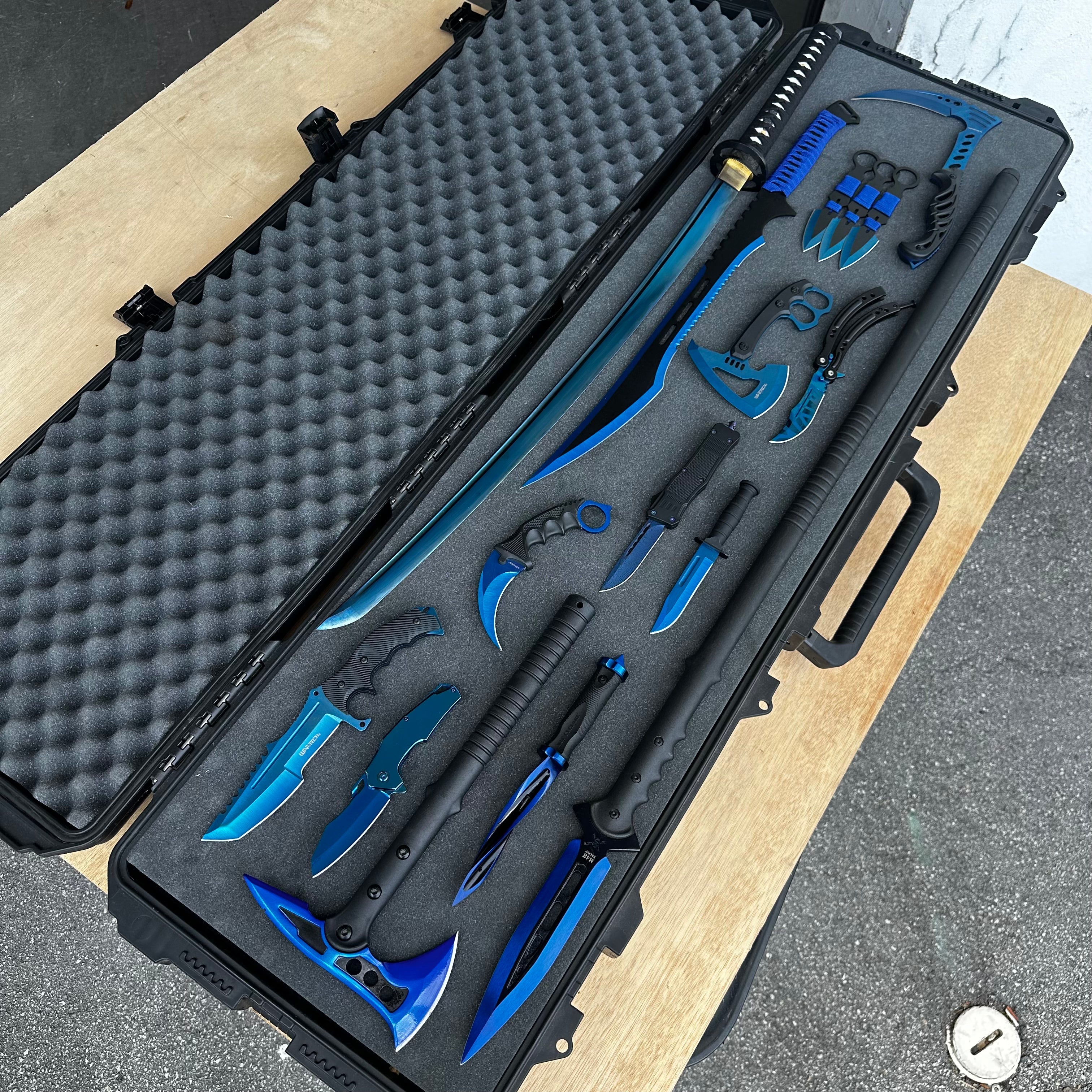 sub-zero-17-piece-mega-tactical-knife-set