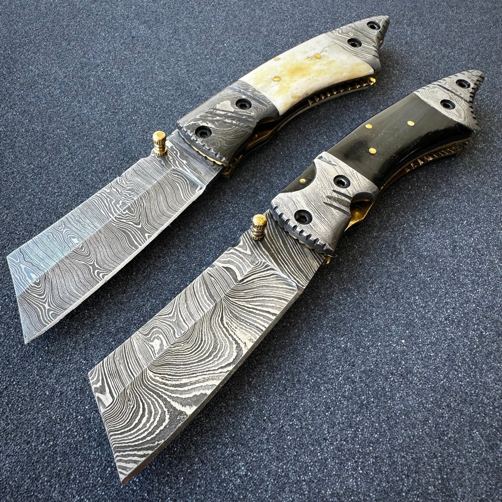 theboneedge-damascus-folding-handmade-horn-handle-knife