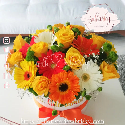 Flowers in a box happy birthday - Flores en Pereira - 