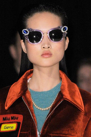 Girls with pearls. Miu Miu. IMAXTREE