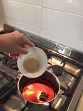 Add gelatine powder and stir until gelatine dissolves.