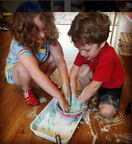 Amy Colour Fun messy play with siblings on the Little Hotdog Watson blog