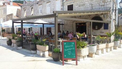 Little Hotdog Watson visit Bejbi Bar in Vis, Croatia and talk about all their family fun packed adventures