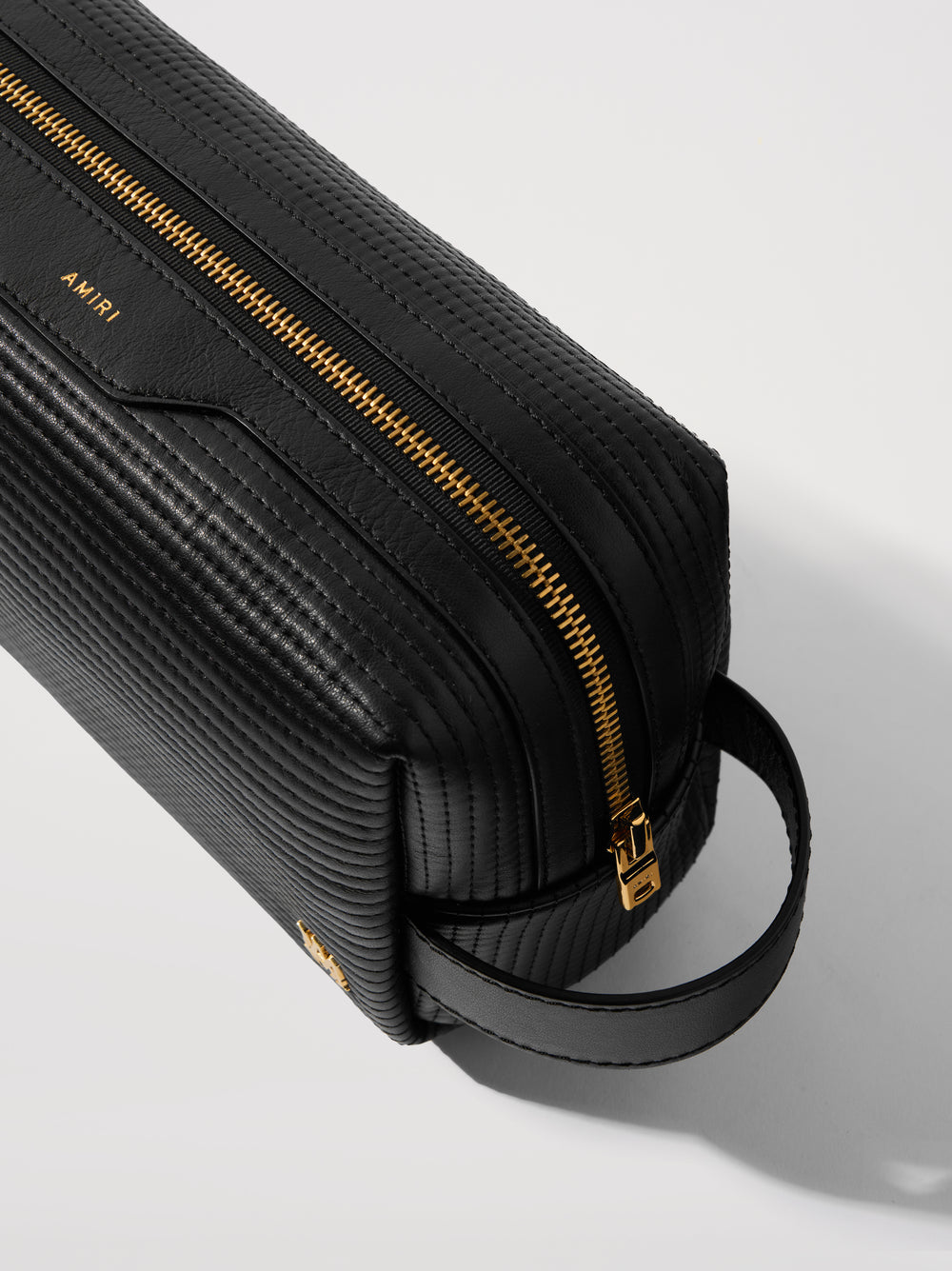 使い勝手の良い 新品 AMIRI NAPPA MX1 PADDED DOPP KIT CASE