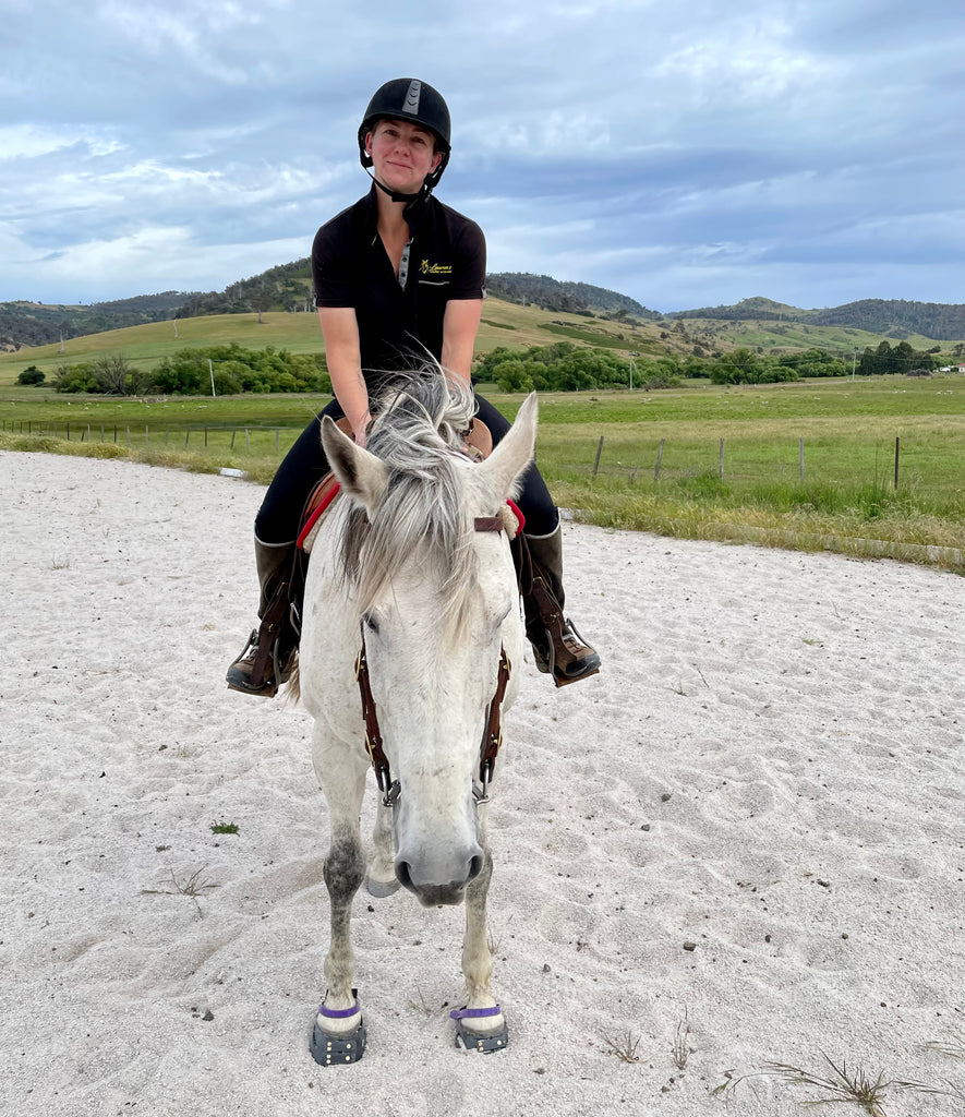 Lauren Hazelwood equine massage Scoot boots