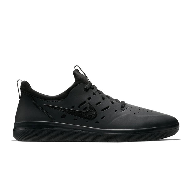 Nike Shoes SB Nyjah Free - Black/Black 