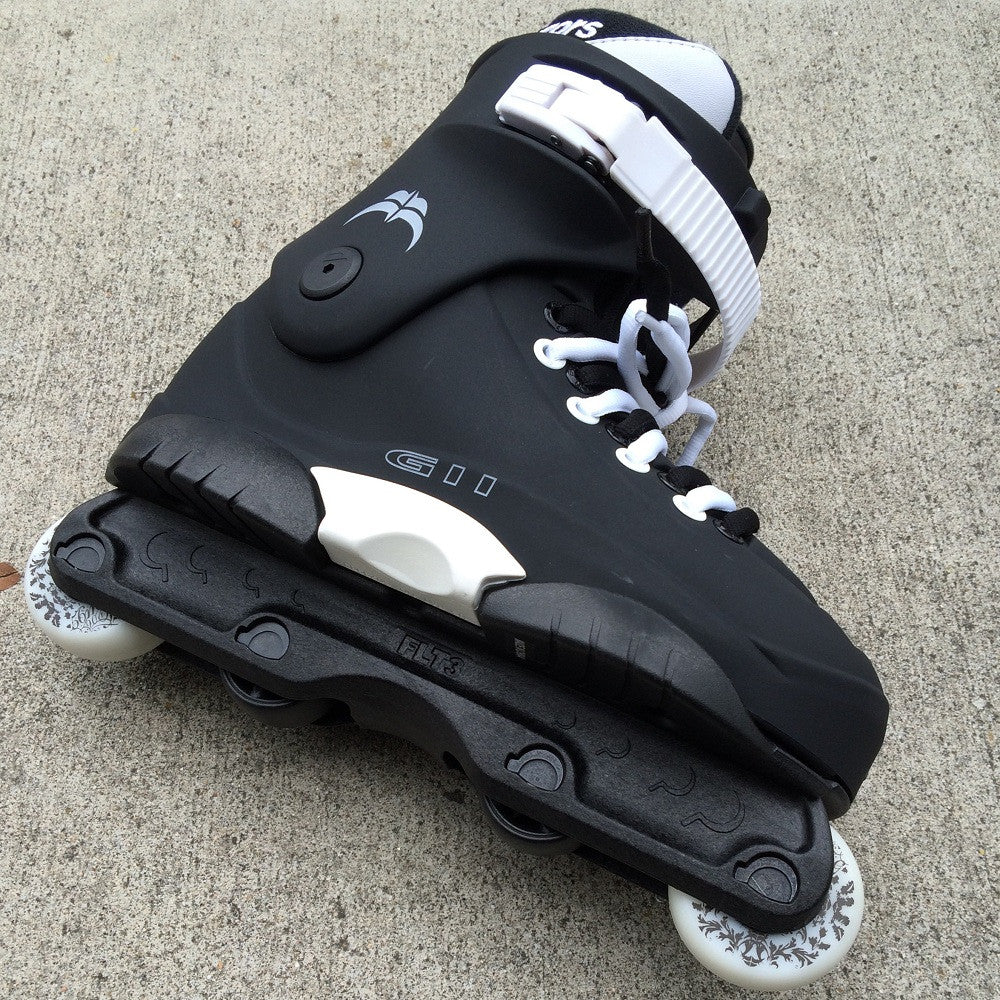 Razors Genesys 11 Inline Aggressive Skate Complete | Skates USA