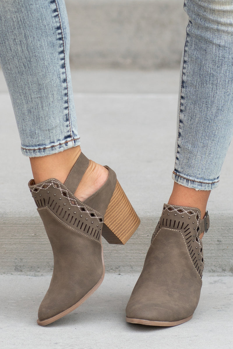 Qupid Shoes | Taupe Prenton Nubuck Mule Heels – American Blues