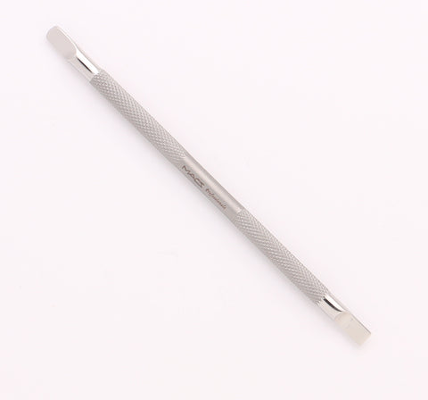 curved cuticle pusher