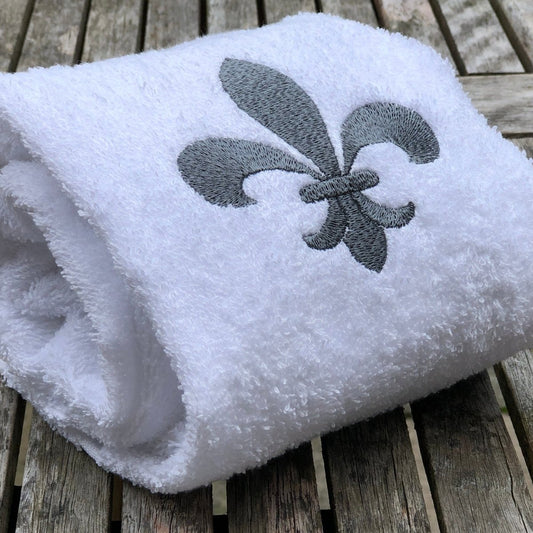 Victoria Embroidered Cotton Cream Bath Towel Set