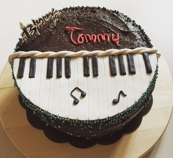 Music / Musical Instruments | Music cakes, Music themed cakes, Music cake