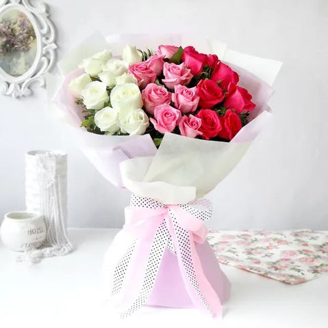 Send Flowers to Hyderabad @349 | Online Flower Delivery in Hyderabad -  Bloomsvilla