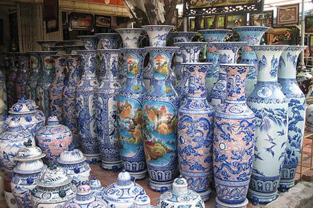 Places to visit near Hanoi - Bat Trang Ceramic Village