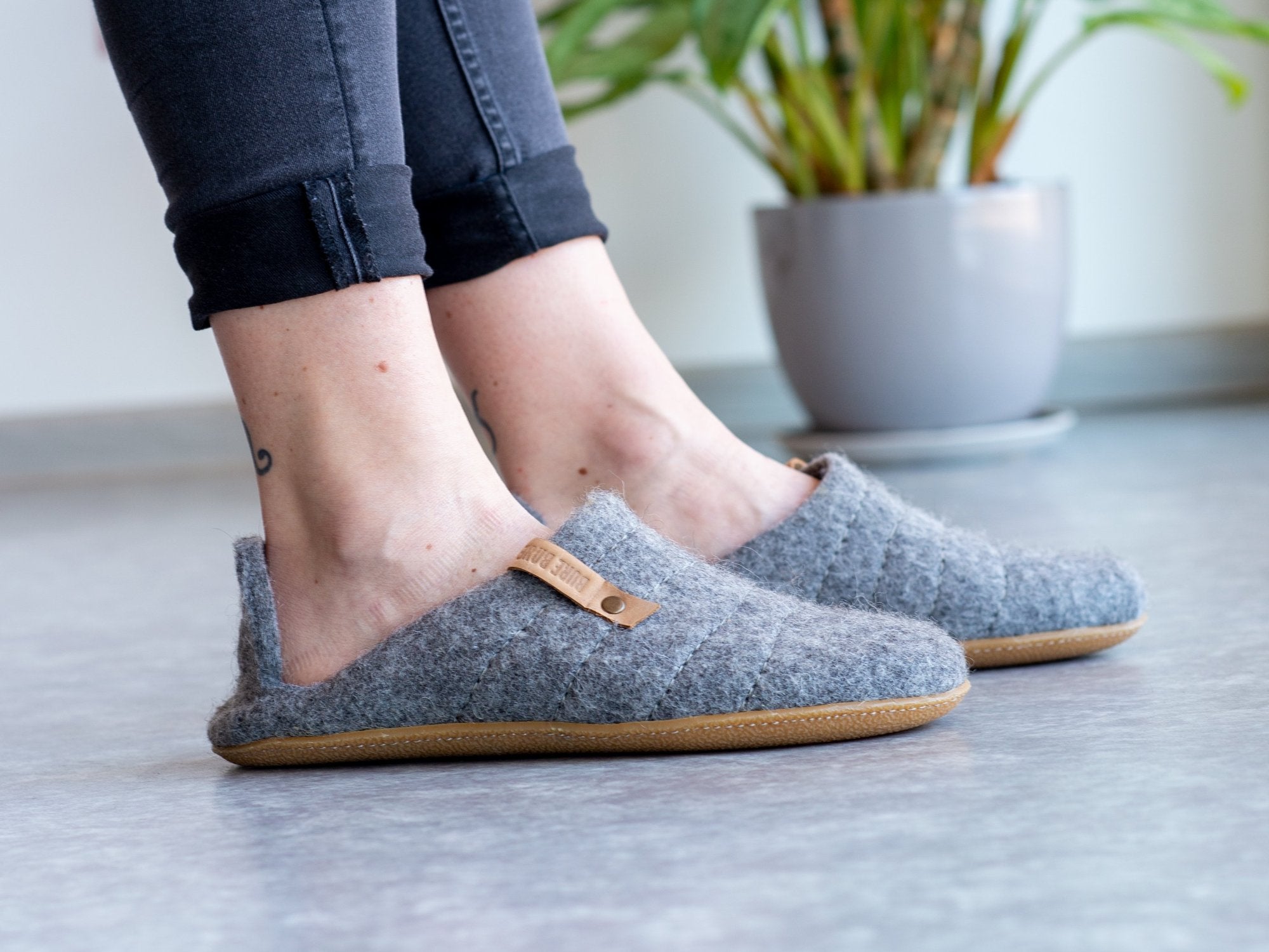 Natural Gray easy slip on COCOON 