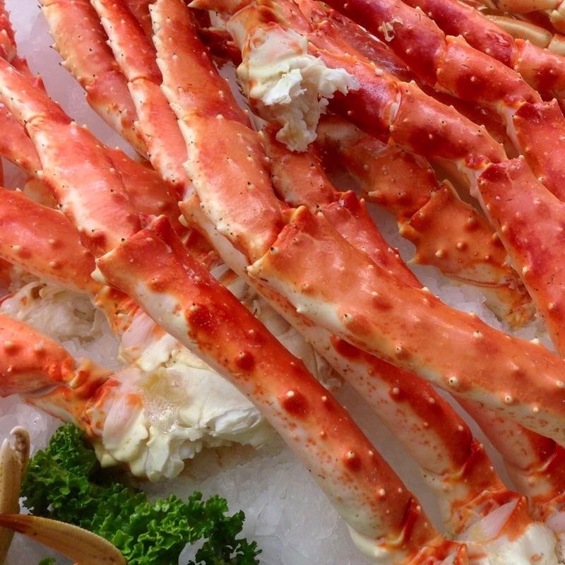 Замороженный краб. King Crab (живой). Камчатский краб дыхание. Камчатский краб без лапы. Лапки краба сырые.