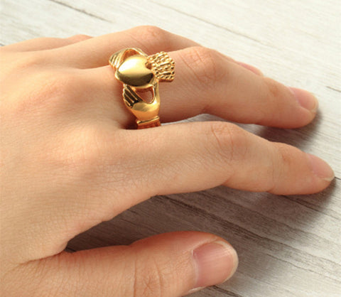 Home     ›      Gemstone Claddagh Ring